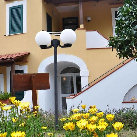 Hotel La Marticana Ίσκια Εξωτερικό φωτογραφία