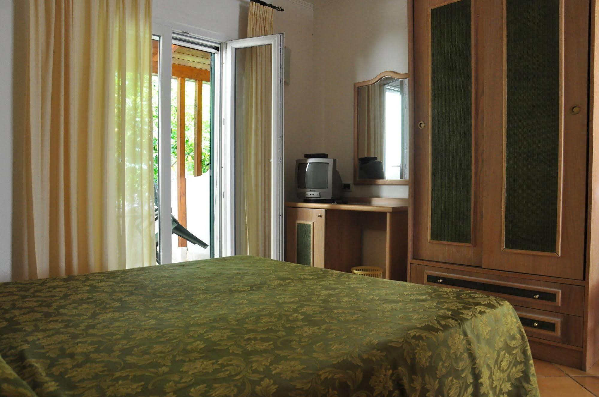 Hotel La Marticana Ίσκια Εξωτερικό φωτογραφία