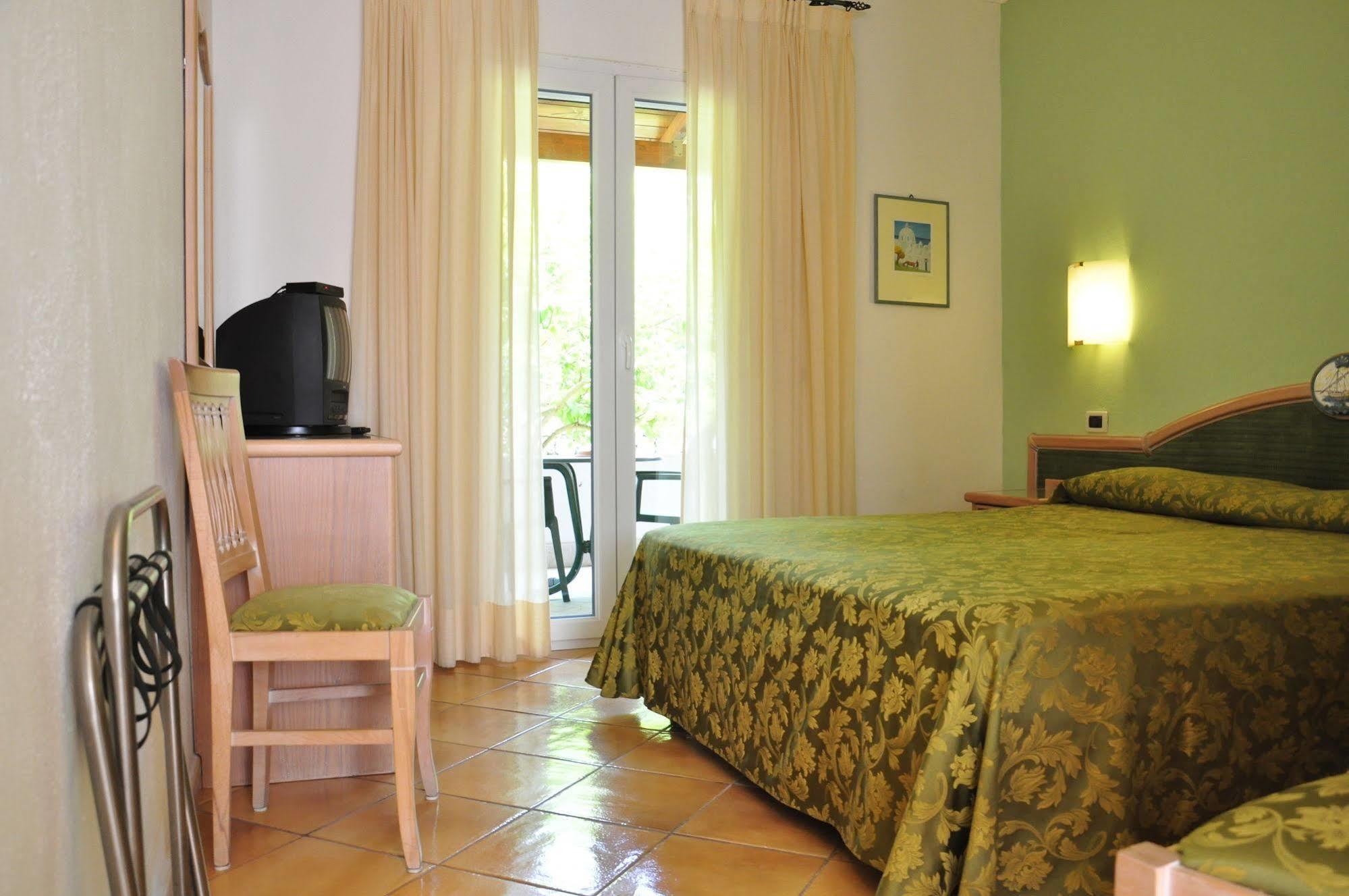 Hotel La Marticana Ίσκια Εξωτερικό φωτογραφία