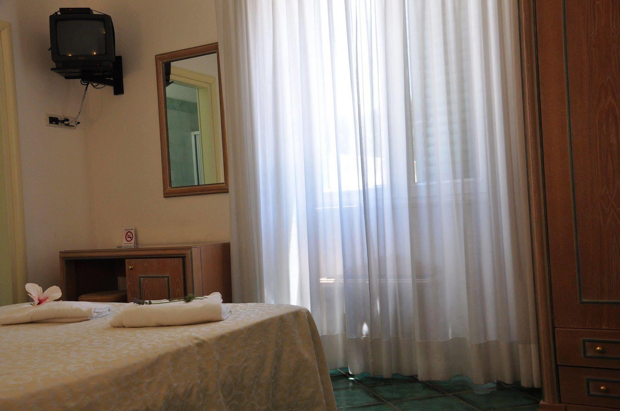 Hotel La Marticana Ίσκια Εξωτερικό φωτογραφία
