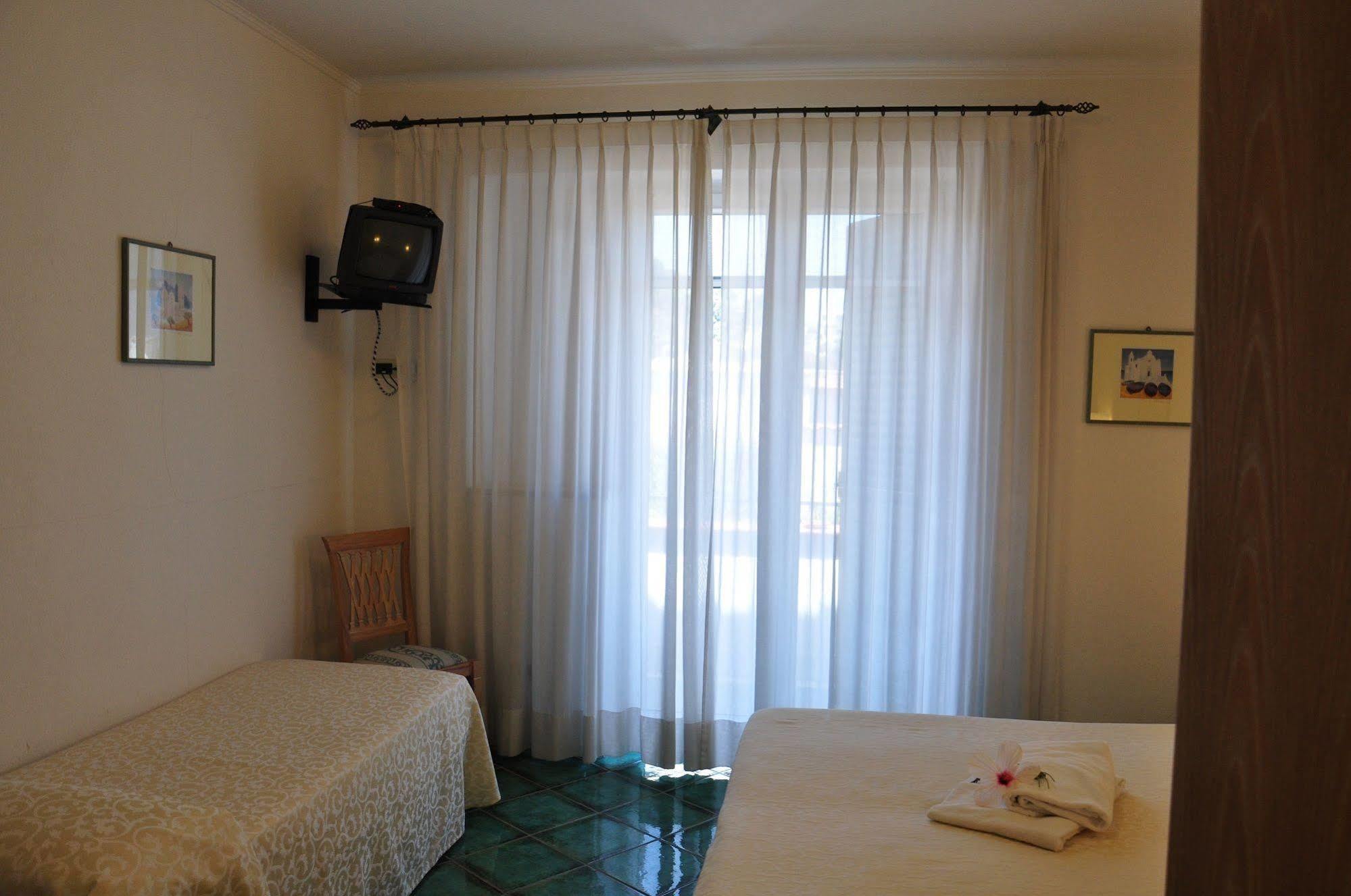 Hotel La Marticana Ίσκια Εξωτερικό φωτογραφία